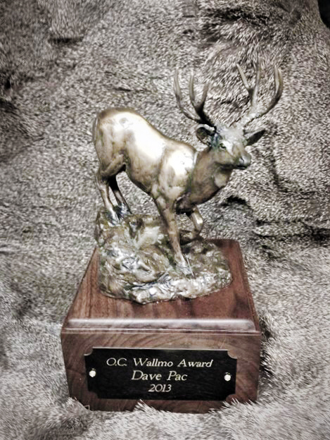 Bronze mule deer sculptured by Charlie Wallmo’s son, Joe. B. Wallmo of Colorado.